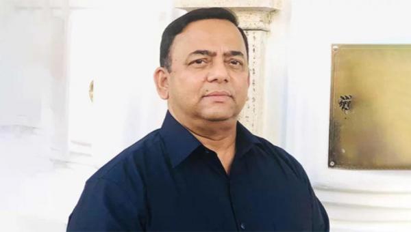 সাবেক আইজিপি বেনজীর আহমেদ দুবাইয়ে গ্রেপ্তার