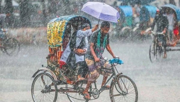 রাজধানীতে স্বস্তির বৃষ্টি