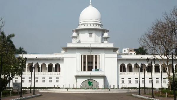 শিক্ষা অধিদপ্তরের সাবেক দুই মহাপরিচালককে হাইকোর্টে তলব