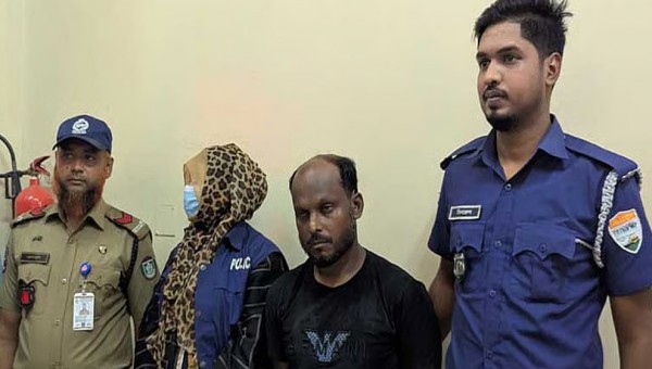 ট্রেনের টিকিট বিক্রি, আ ট ক রিপন মিয়া