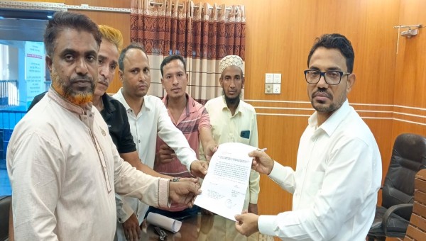 ৪ মাসেই বেহাল শেওলা-জকিগঞ্জ সড়ক