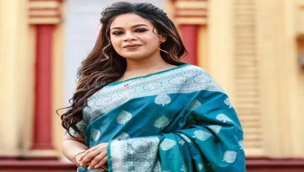 ভারতের শিল্পী ইমনকে যুক্তরাষ্ট্রে চরম হেনস্তা