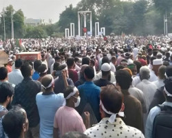 আমরণ অনশন ও সমাবেশ : শহীদ মিনারে এমপিওভুক্ত শিক্ষক-কর্মচারীরা