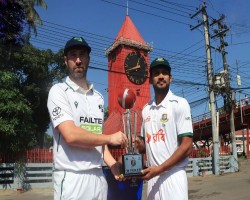 সিলেট টেস্টে টসে হেরে বোলিংয়ে বাংলাদেশ