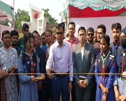 প্লাস্টিকের বিকল্প পণ্য ব্যবহার করার সংস্কৃতি চালু করতে হবে : জেলা প্রশাসক