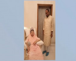 খালেদা জিয়াকে আমন্ত্রণপত্র পৌঁছে দিলেন টুকু