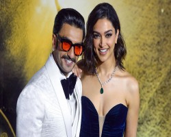 রণবীরের &lsquo;ধুরন্ধর&rsquo; লুক দেখে যা বললেন দীপিকা