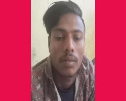 অন্যের ভোট দিতে গিয়ে যুবক আ ট ক