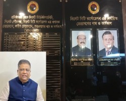 সিসিক থেকে আনোয়ারুজ্জামানের ছবি সরালো কারা?