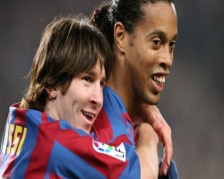 মেসি এখনও বিশ্বের সেরা খেলোয়াড়: রোনালদিনিও