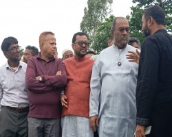বাসিয়া খাল খনন স্থান পরিদর্শনে সিসিক প্রশাসক